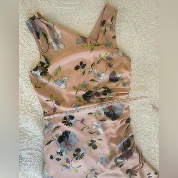 Rachel Roy.Orchid Dress Pink floral. Size 6. - Picture 9 of 16